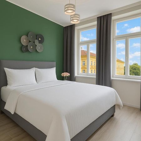 Kinsky Garden Apartments And Suites By Dwellfort Prag Dış mekan fotoğraf