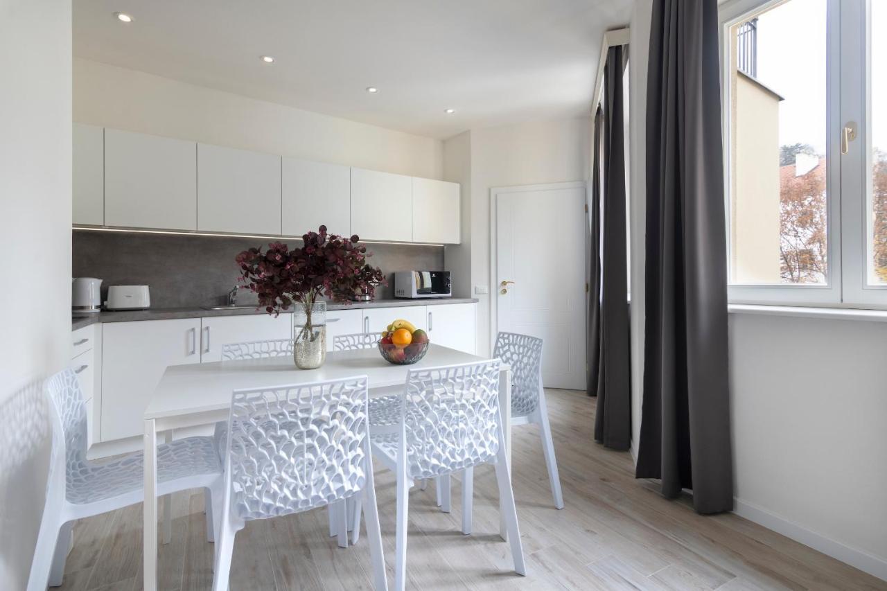Kinsky Garden Apartments And Suites By Dwellfort Prag Dış mekan fotoğraf