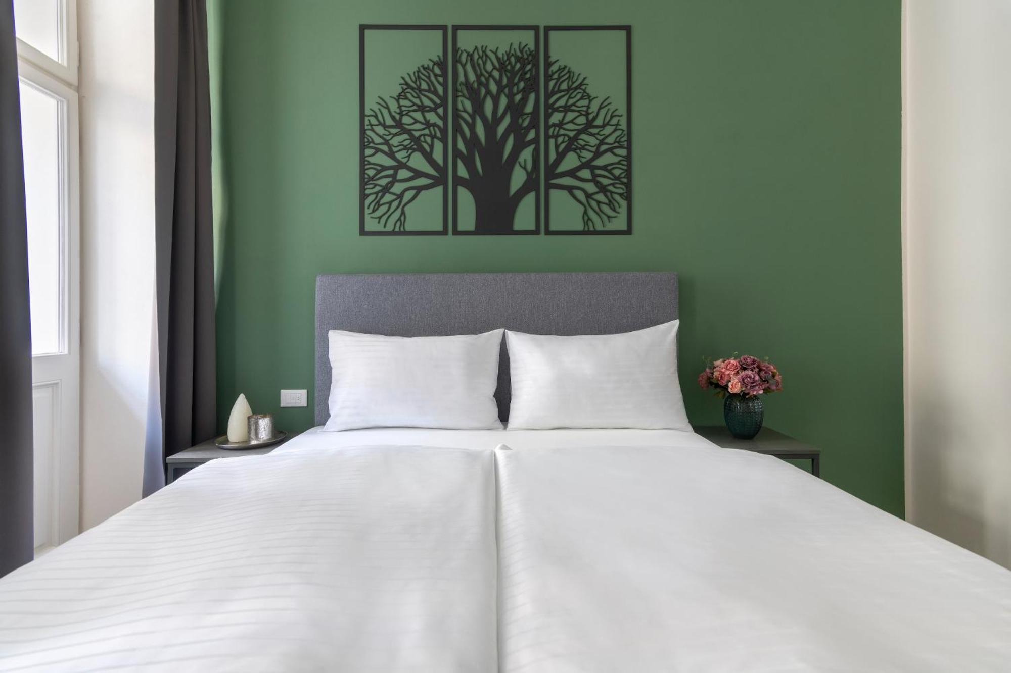 Kinsky Garden Apartments And Suites By Dwellfort Prag Dış mekan fotoğraf