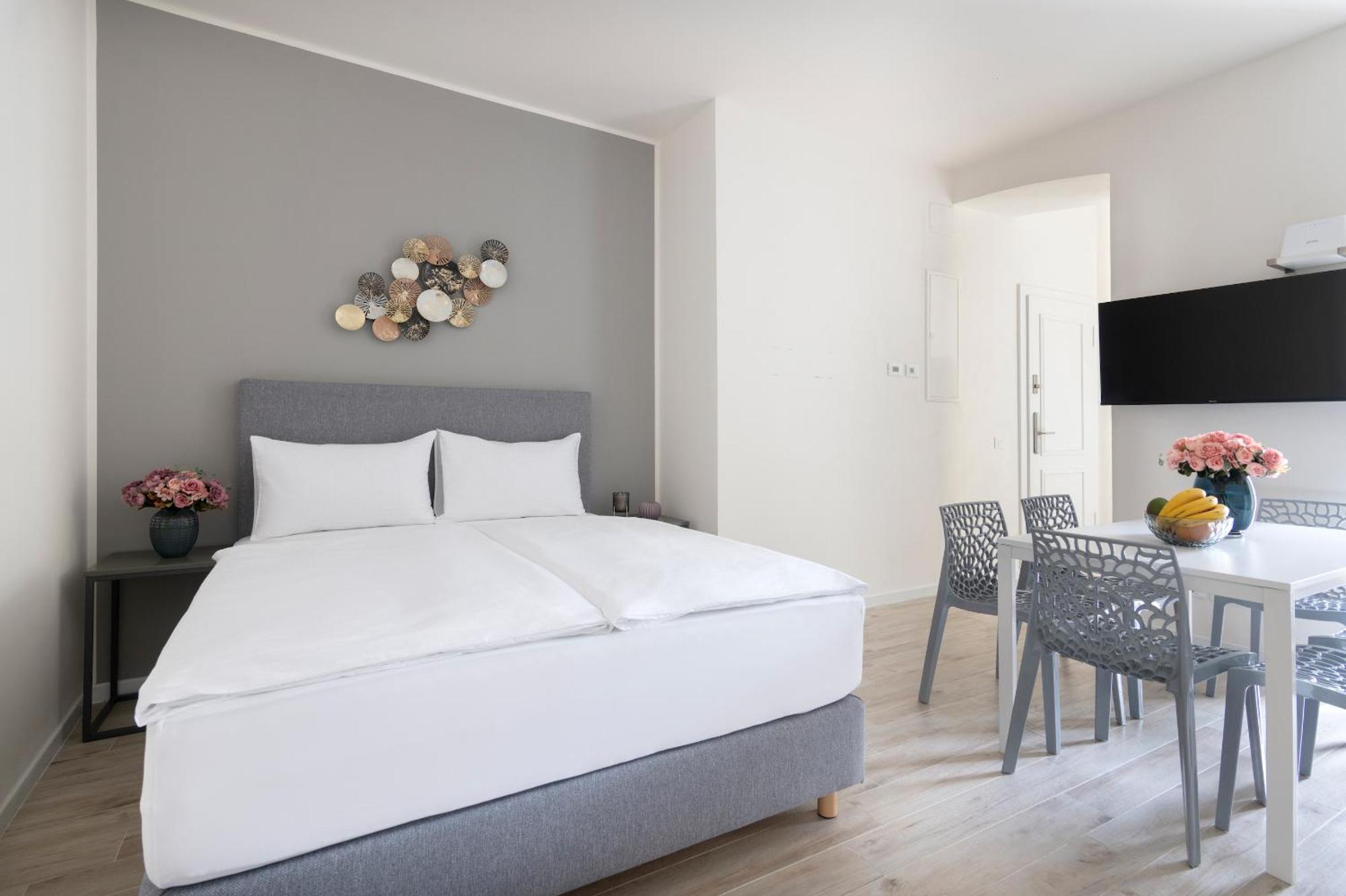 Kinsky Garden Apartments And Suites By Dwellfort Prag Oda fotoğraf