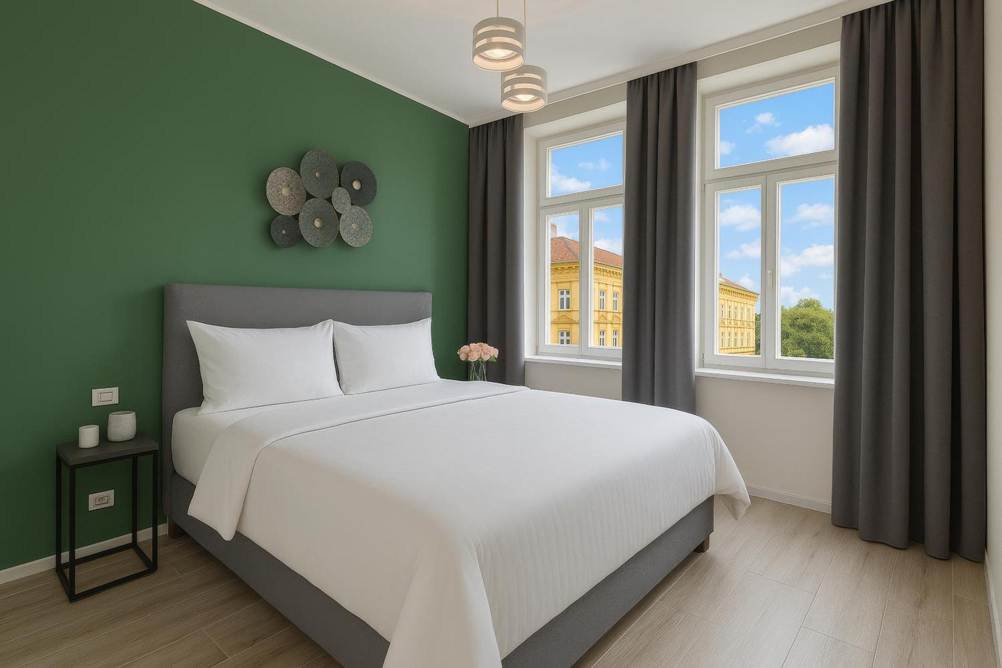 Kinsky Garden Apartments And Suites By Dwellfort Prag Dış mekan fotoğraf